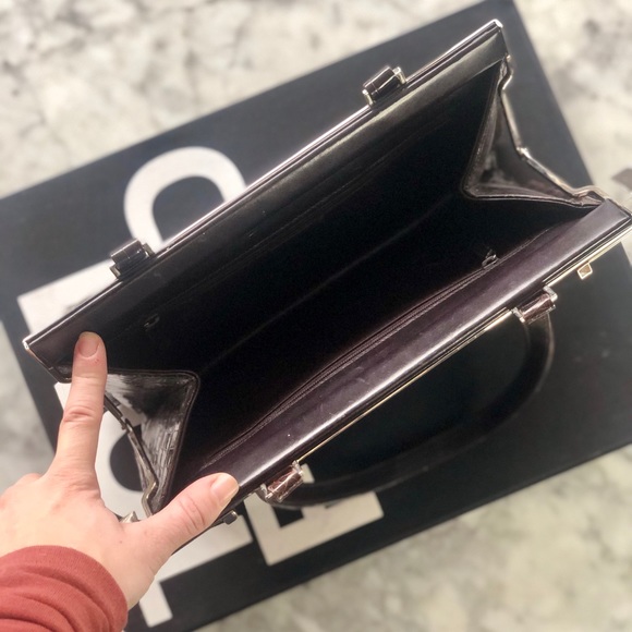 Vintage Chocolate Crocodile GUCCI baguette bag - Picture 4 of 7